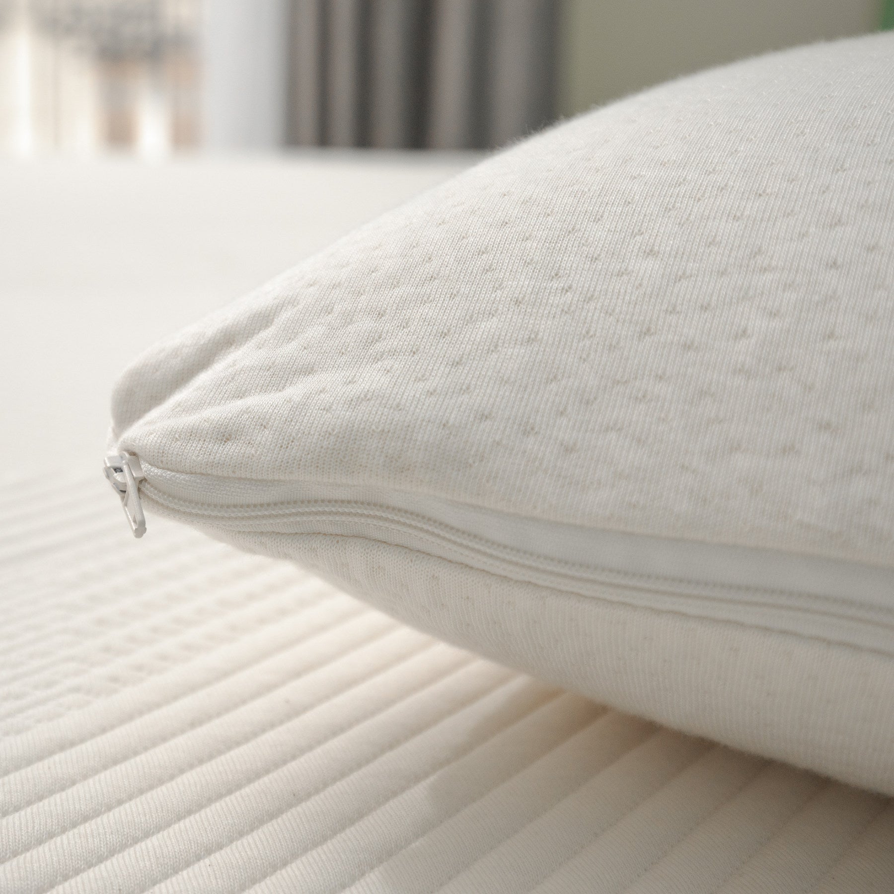 Hotelkopfkissen aus Naturlatex und Bio Baumwolle von Kipli