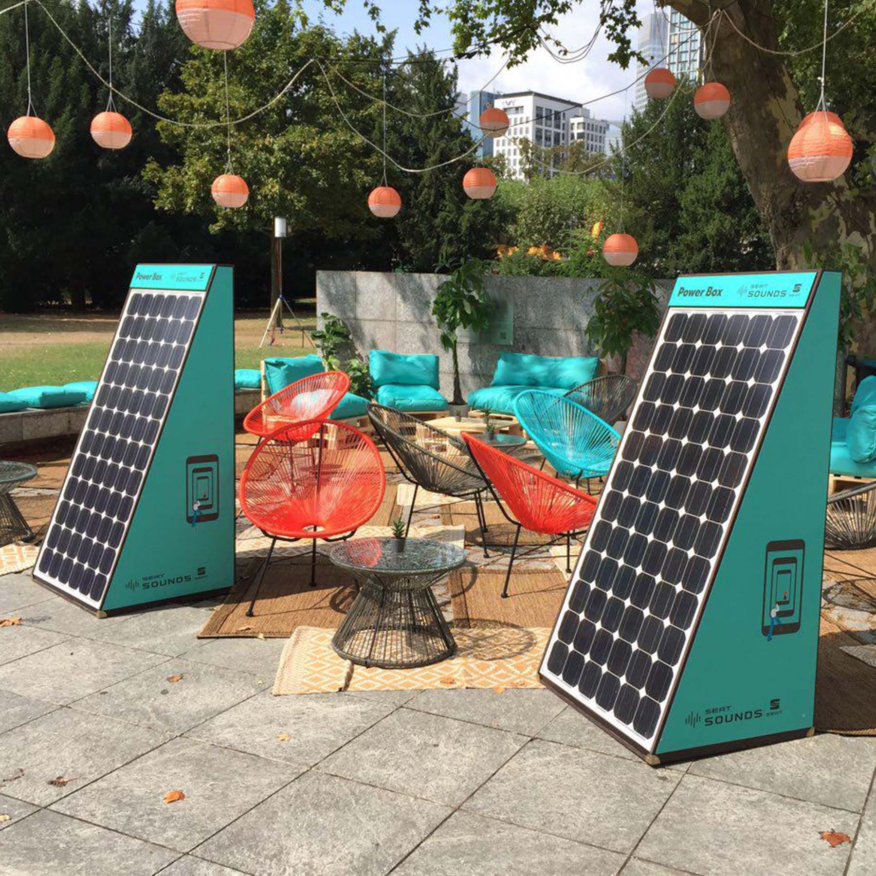 Solar Handy Ladestation mit Wi-Fi Hotspot für Gastro, Events und Festivals