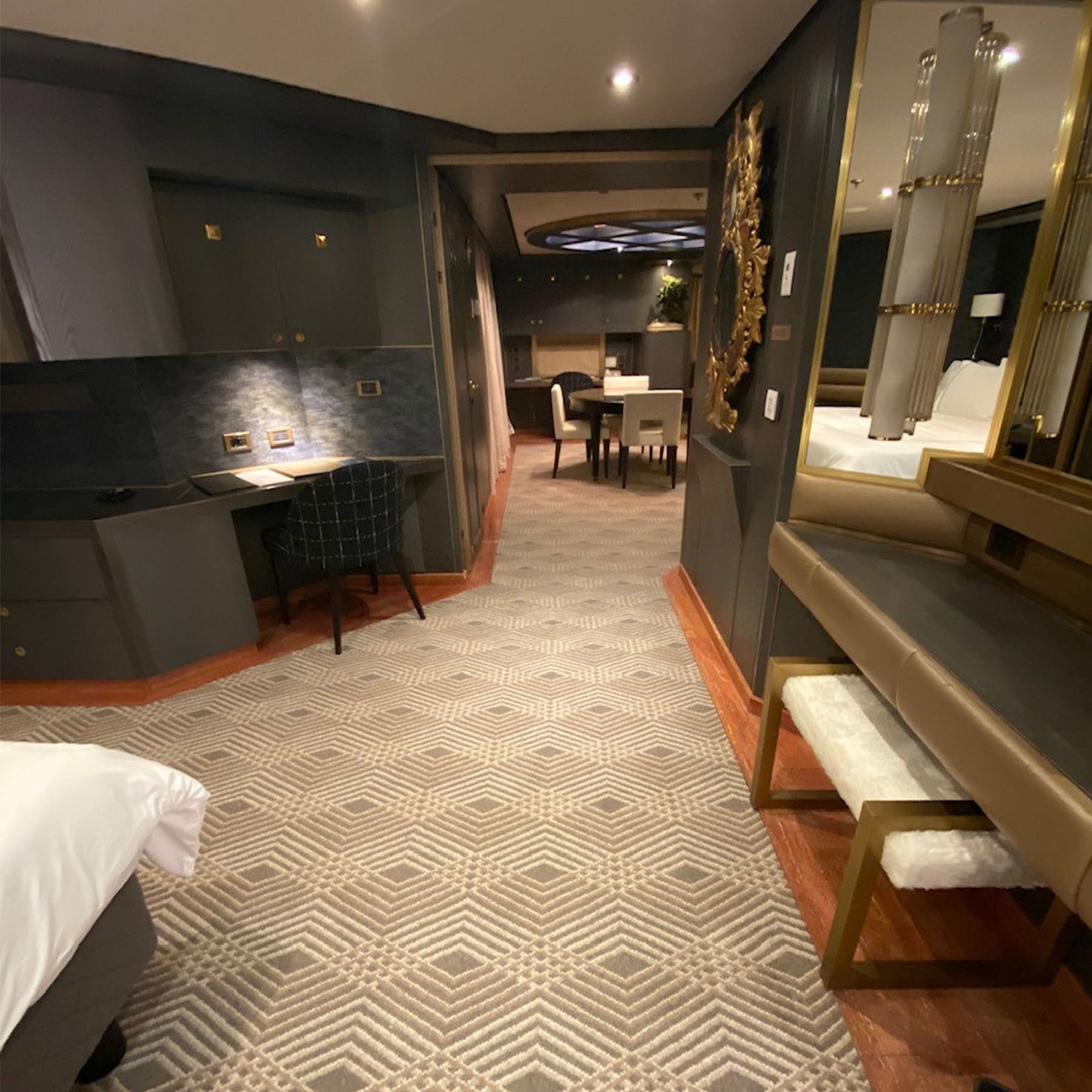 Teppiche aus Wolle für die Hotellerie, Kreuzfahrtschiffe, Kinos, Kasinos und Co.