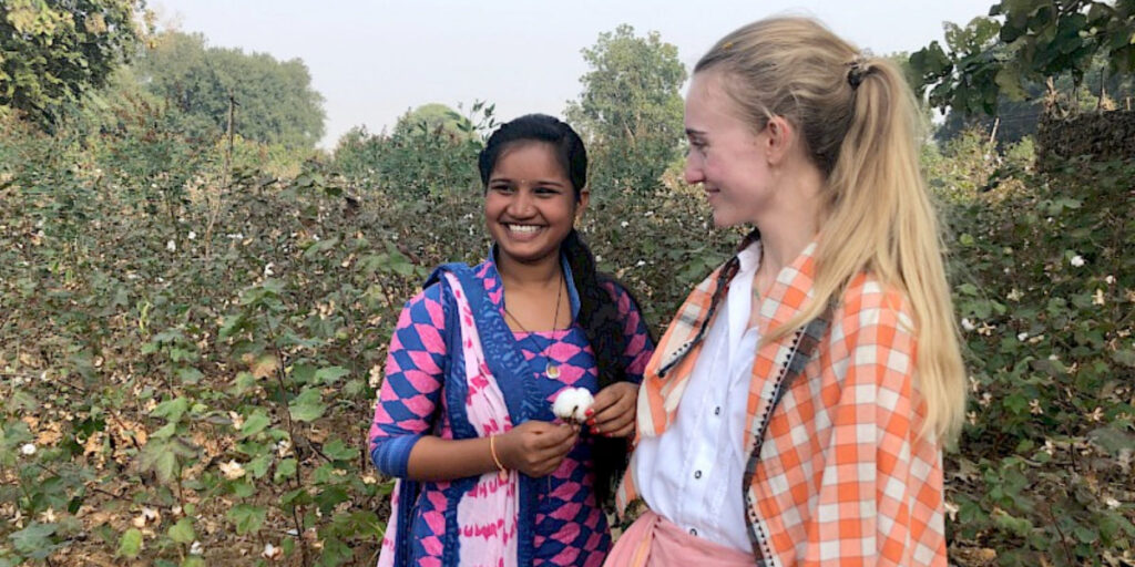 TUTAKA Blogartikel Franziska pflückt Bio-Baumwolle in Indien